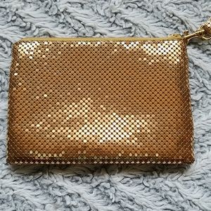 Metal mesh convertible wristlet
